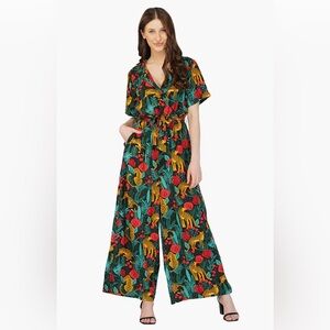 America & Beyond Size M Jaguar Paradise Jumpsuit